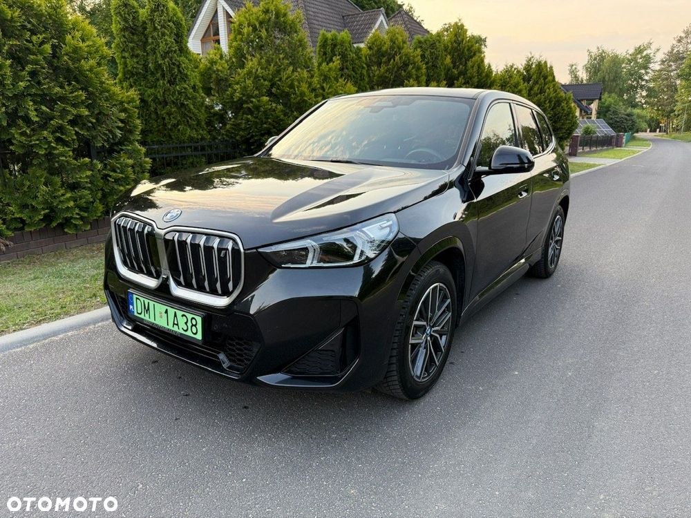 BMW iX1 xDrive30 66.5kWh M Sport - 1