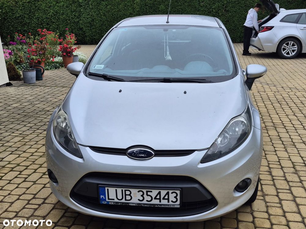 Ford Fiesta - 2