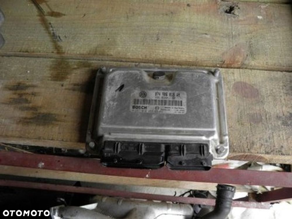 TRANSPORTER T4 2.5 TDI STEROWNIK 074 906 018 AM - 1