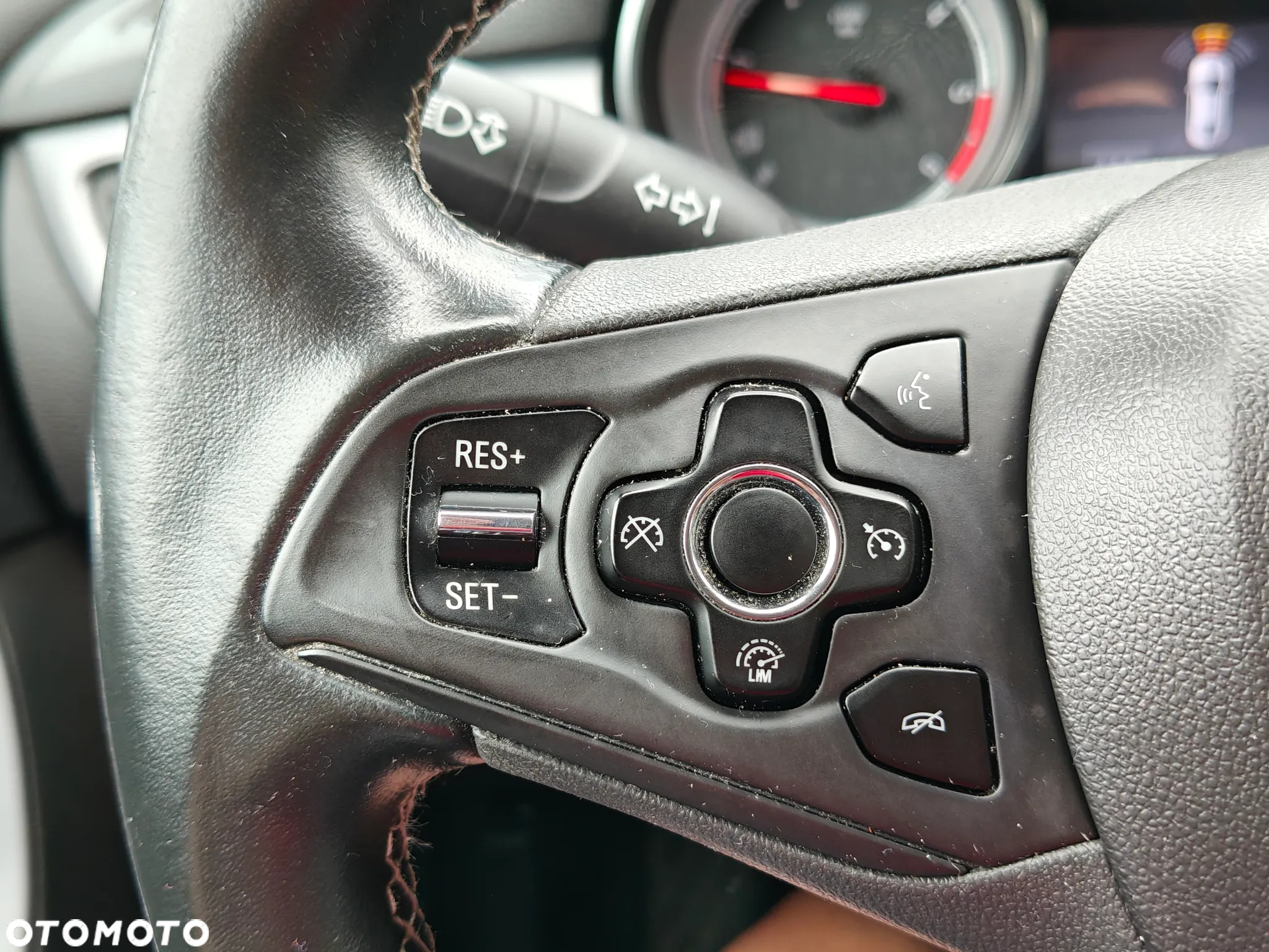 Opel Astra IV 1.6 CDTI Cosmo - 23