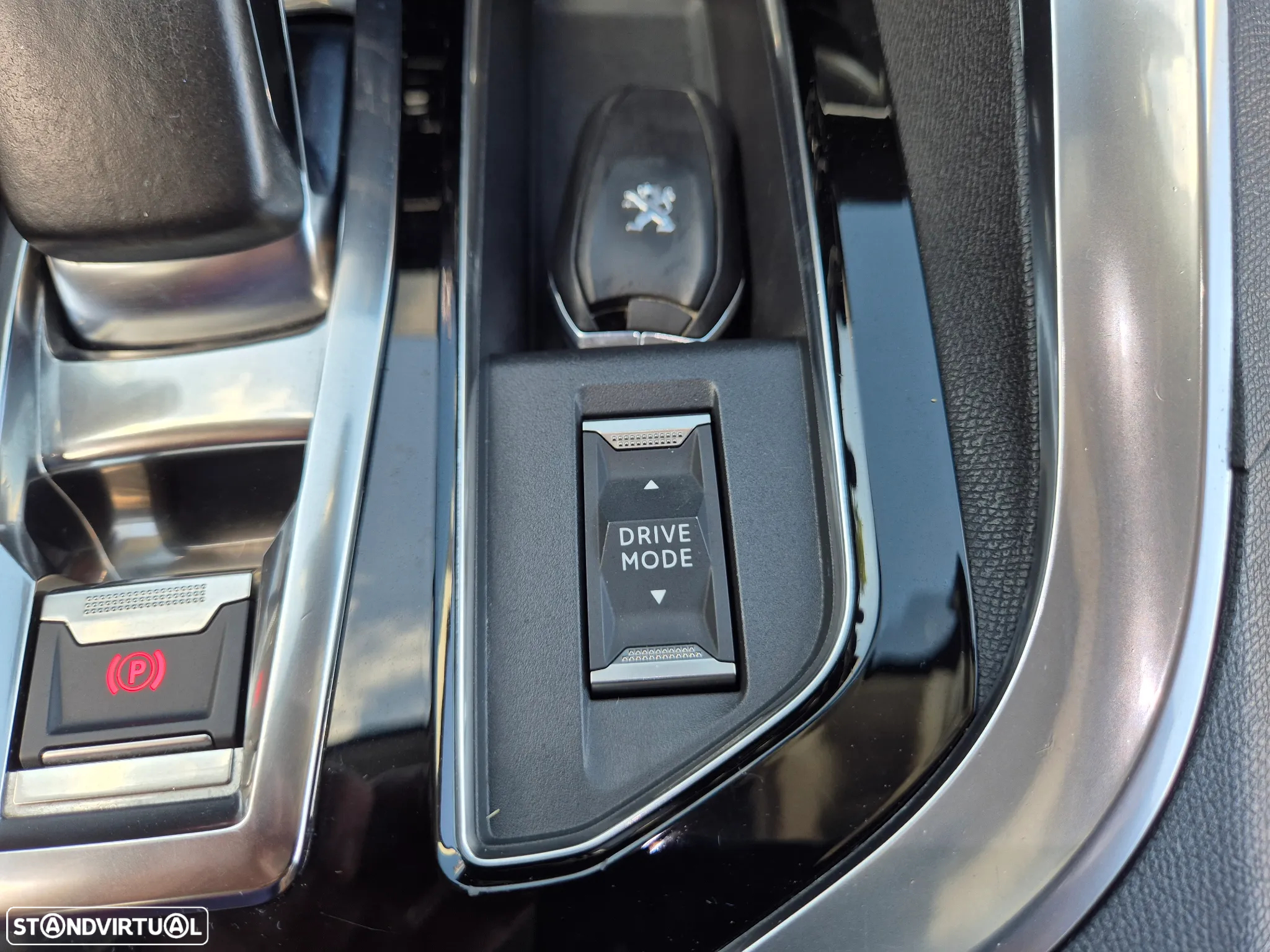 Peugeot 3008 1.6 Hybrid Allure Pack e-EAT8 - 47