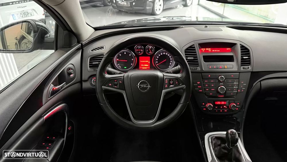 Opel Insignia Sports Tourer - 27