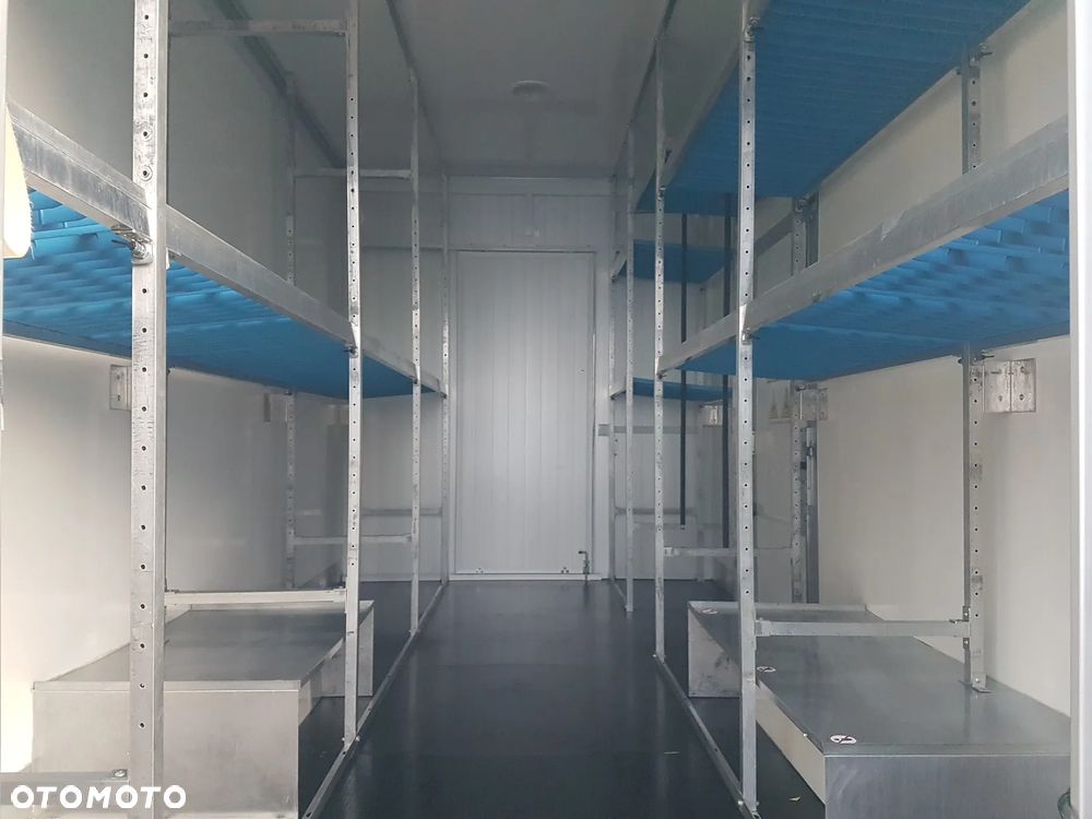 Iveco DAILY KONTENER NISKOPODŁOGOWY 4,43x2,23x2,42 SKLEP KAMPER KONIOWÓZ BAR KLIMA - 16