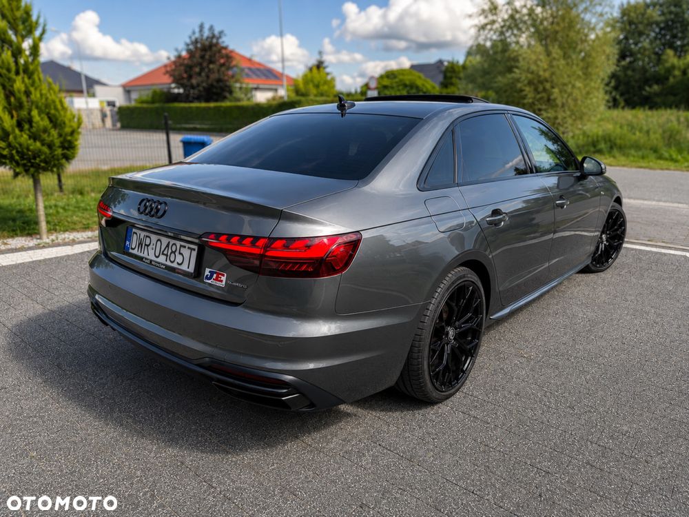 Audi A4 Limousine - 3