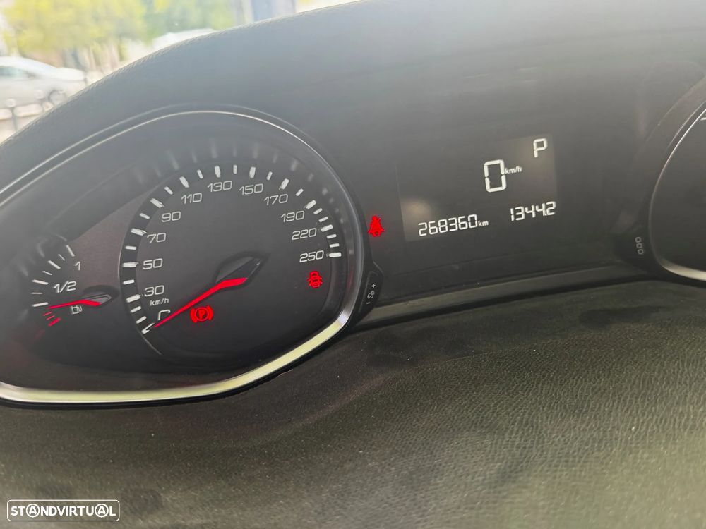 Peugeot 308 SW 1.5 BlueHDi Style EAT8 - 7