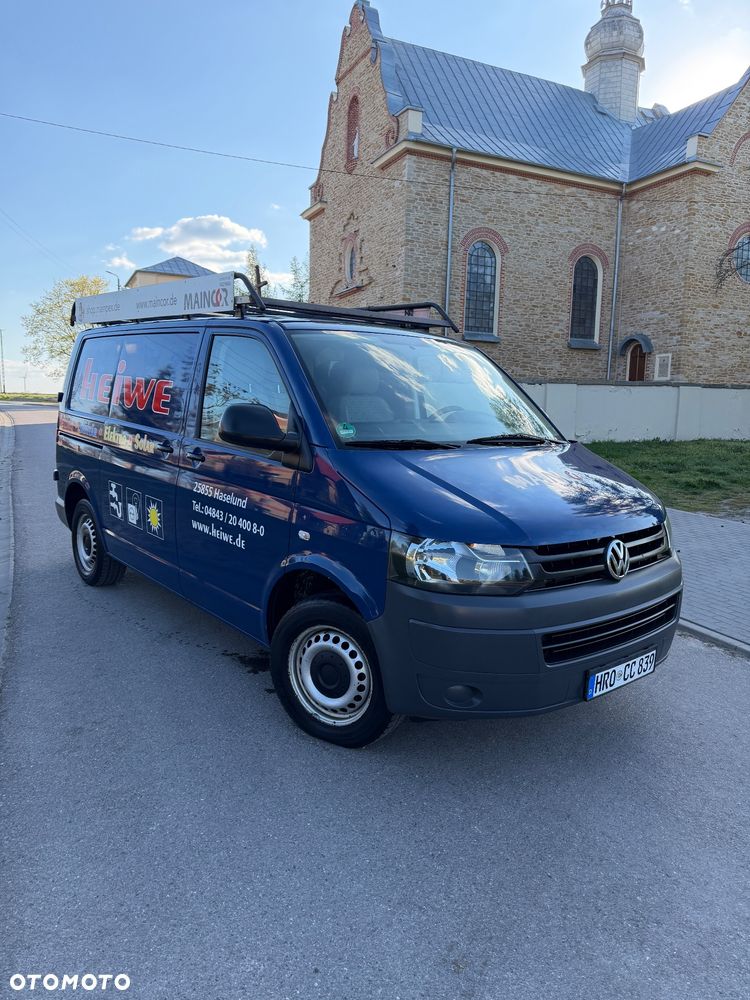 Volkswagen Transporter - 2