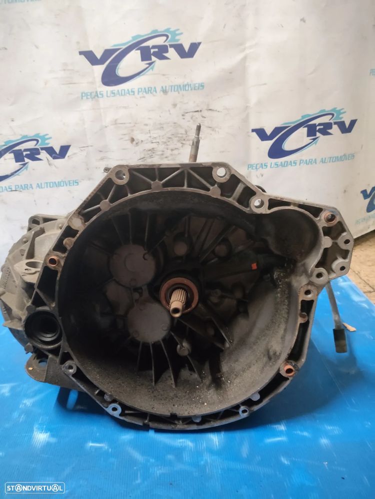 Caixa de velocidades Renault Espace IV 2.2 Dci 16 V 150Cv 6 Vel. 2004 Ref: Pk6 011 - 3