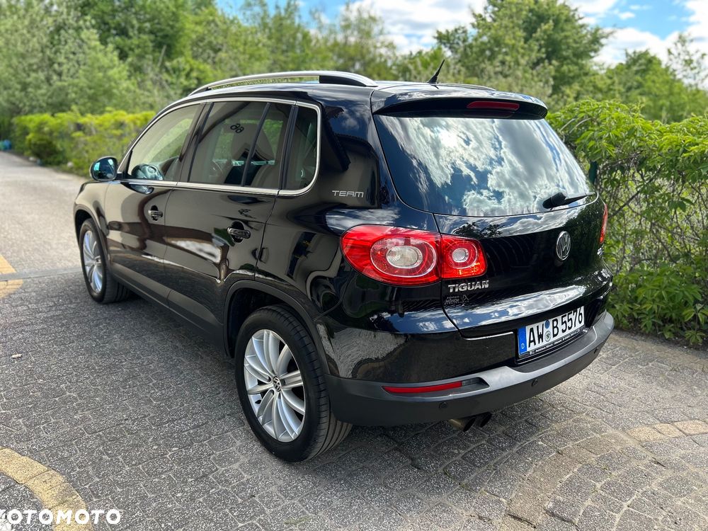 Volkswagen Tiguan 2.0 TDI DPF BlueMotion Technology Exclusive - 13
