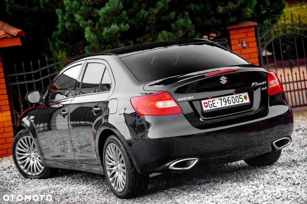 Suzuki Kizashi 2.4 Sport 4WD CVT - 9