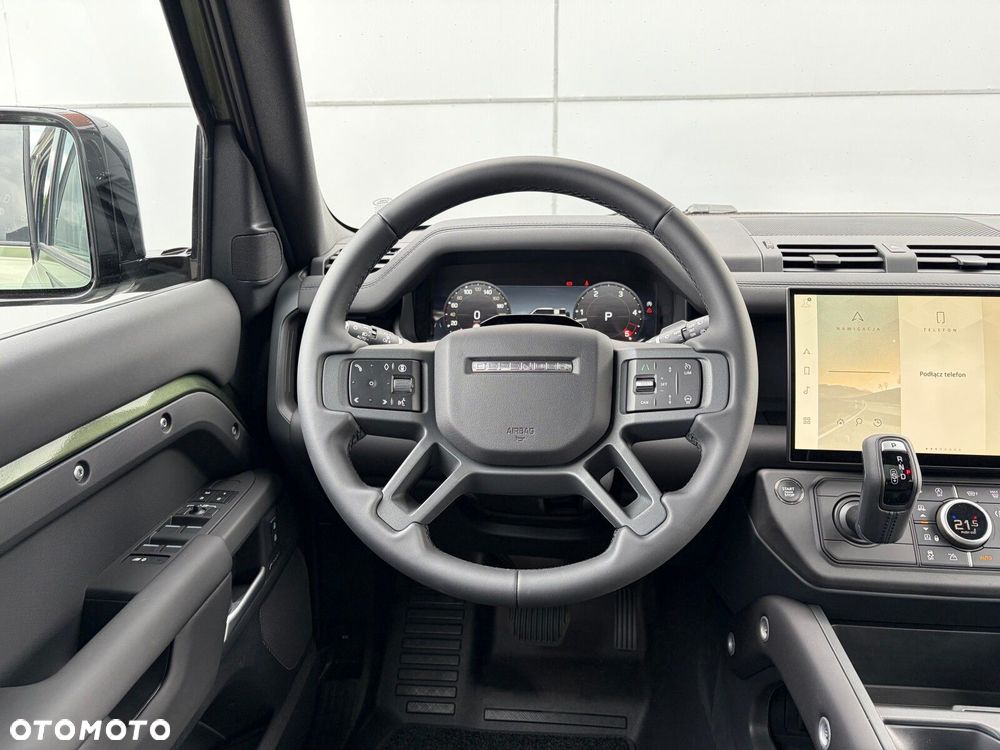 Land Rover Defender - 13