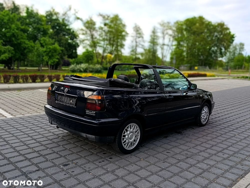 Volkswagen Golf - 12