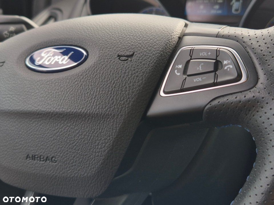 Ford Focus - 23