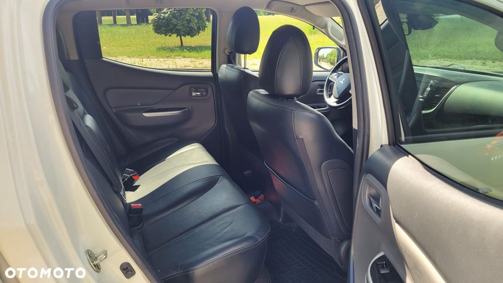 Mitsubishi L200 2.4 d DC Instyle Premiere Edition - 5