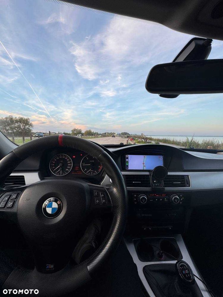 BMW Seria 3 2006 photo 2