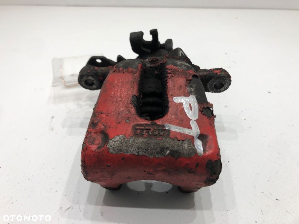 ZACISK PRAWY TYŁ  OPEL ZAFIRA B Nadwozie pełne/minivan (A05) 2005 - 2015 1.9 CDTI VAN (M75) 88 kW - 1