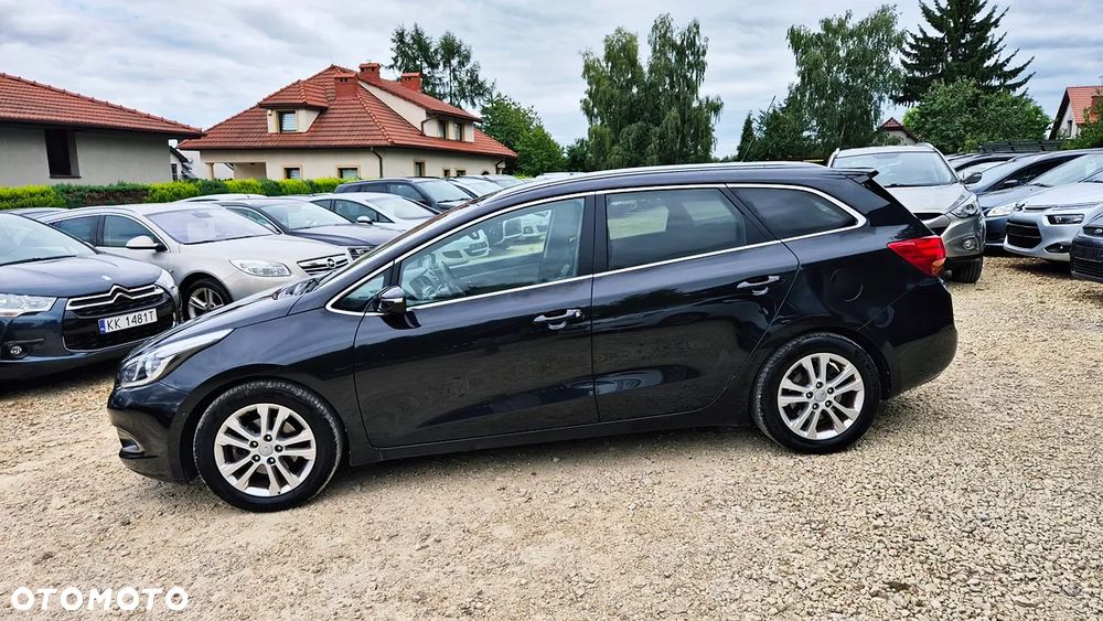 Kia Ceed 1.6 GDI Platinum Edition - 24