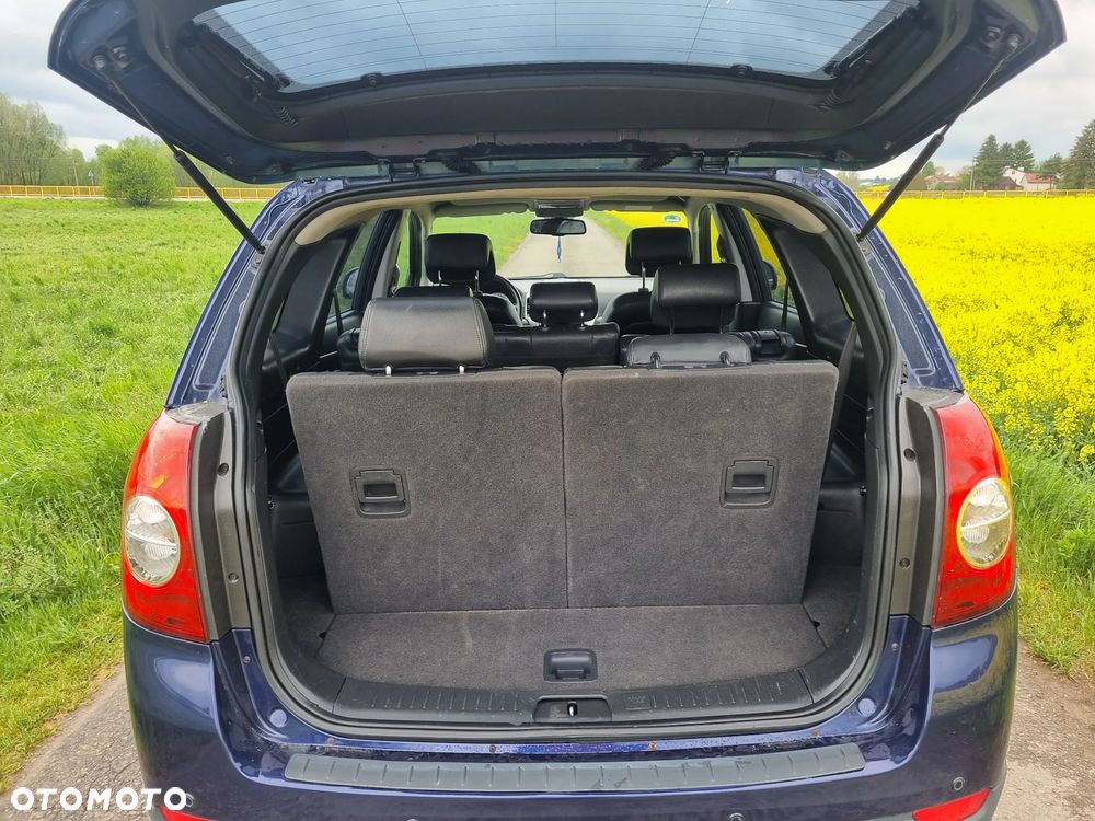 Chevrolet Captiva 2.4 4WD 7 Sitzer LT - 7