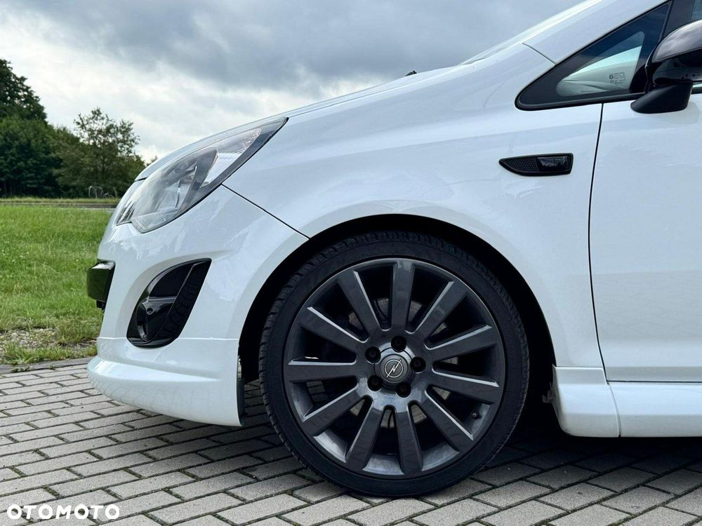Opel Corsa 1.6 Turbo Color Edition - 2