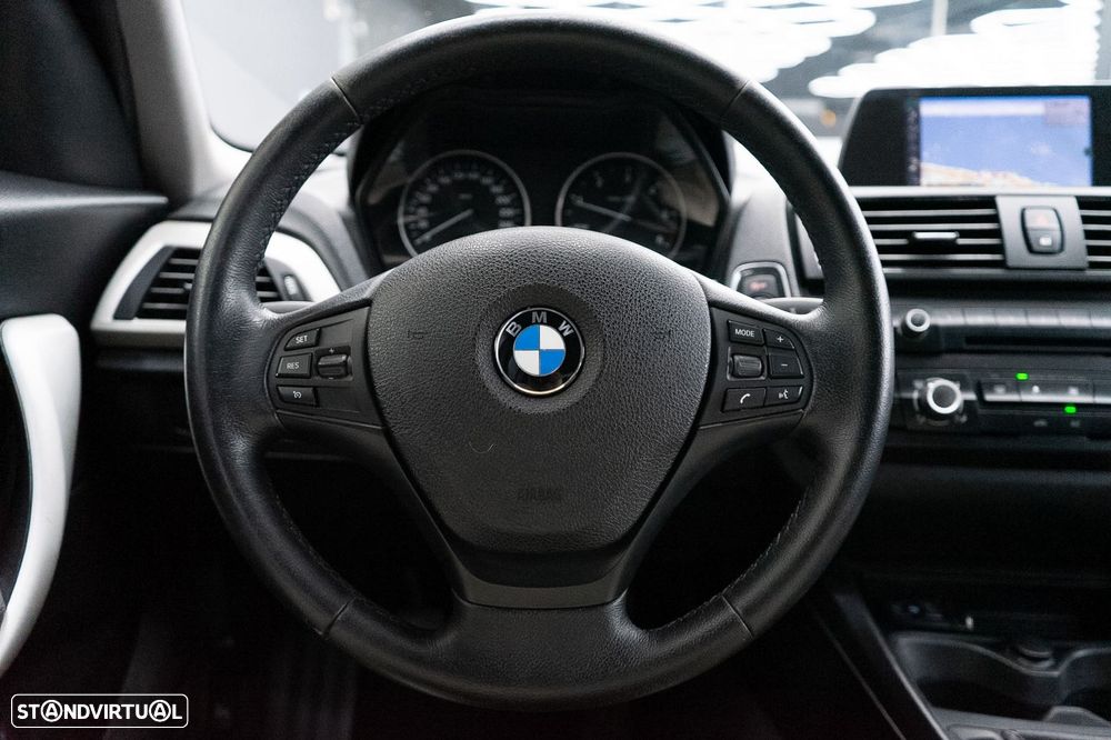 BMW 118 d Sport - 32