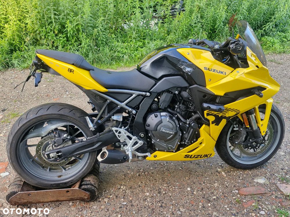 Suzuki GSX - 5