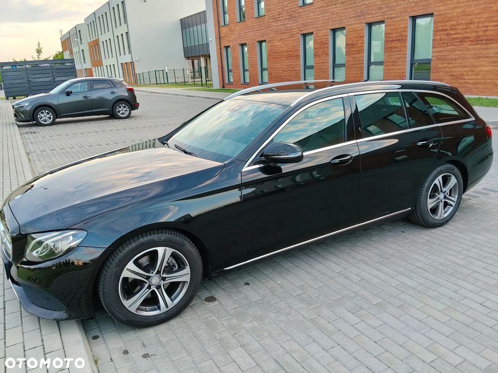 Mercedes-Benz Klasa E 200 9G-TRONIC Avantgarde - 4