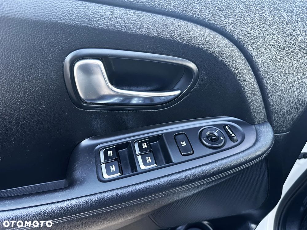 Kia Carens 1.7 CRDi Spirit - 30