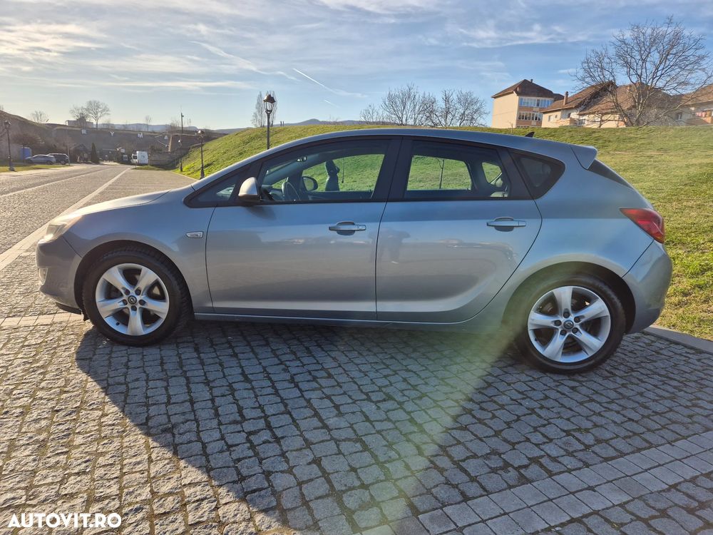 Opel Astra 1.7 CDTI Enjoy - 4