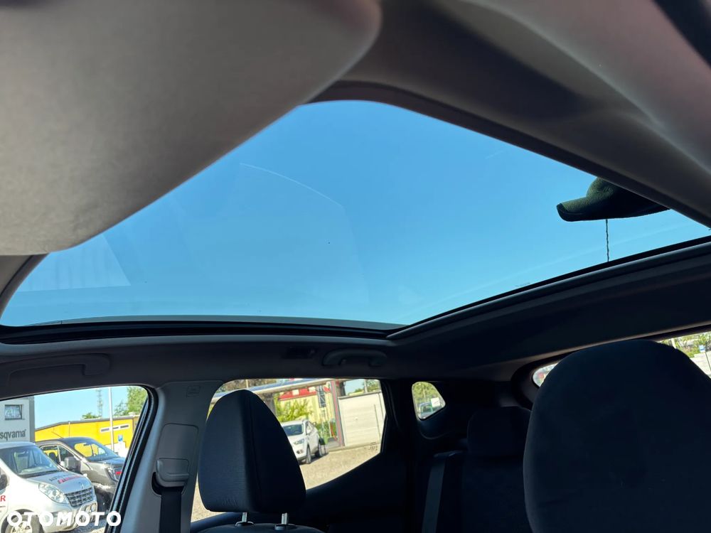 Nissan Qashqai 1.2 DIG-T N-Connecta EU6 - 28