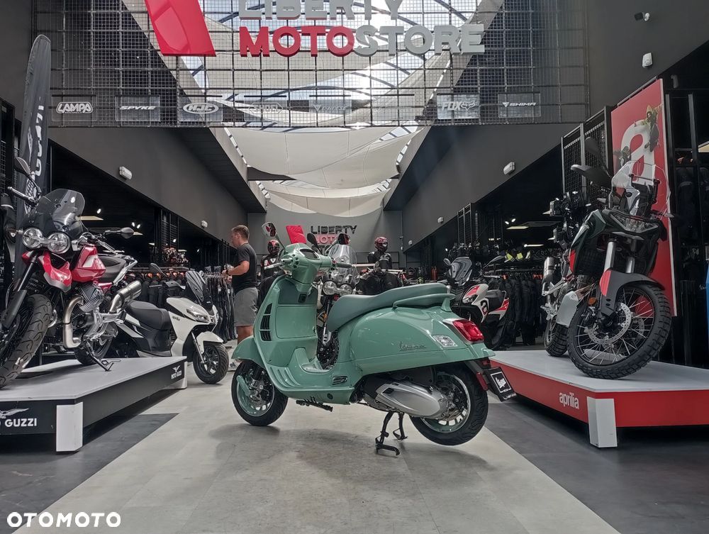 Vespa GTS - 5