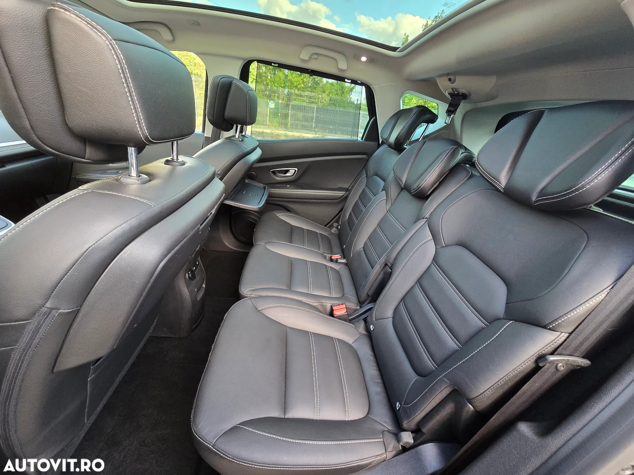 Renault Scenic ENERGY dCi 160 EDC INITIALE PARIS - 18