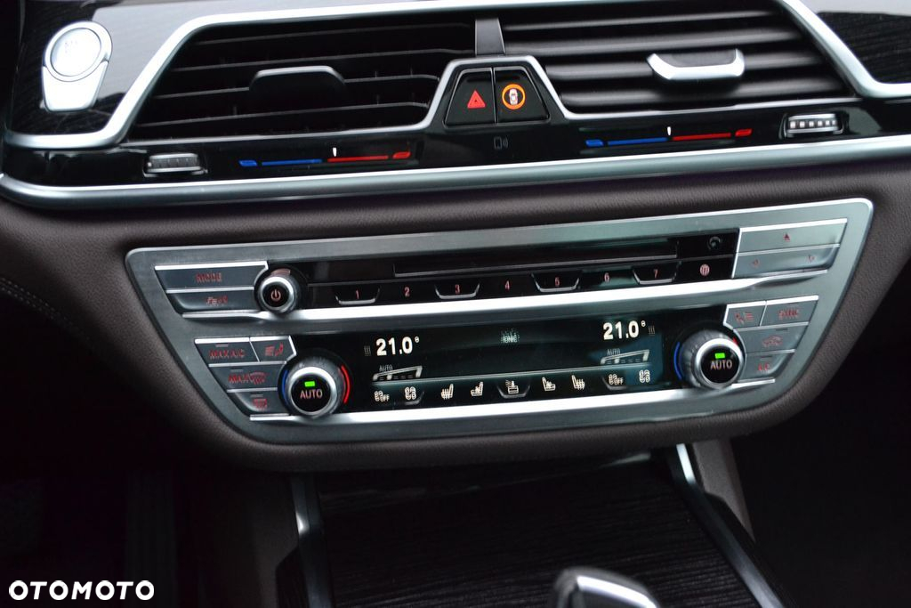 BMW Seria 7 - 26