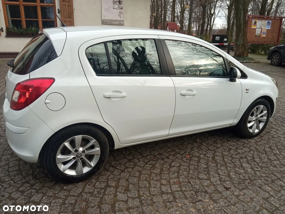 Opel Corsa 1.4 16V Energy - 6