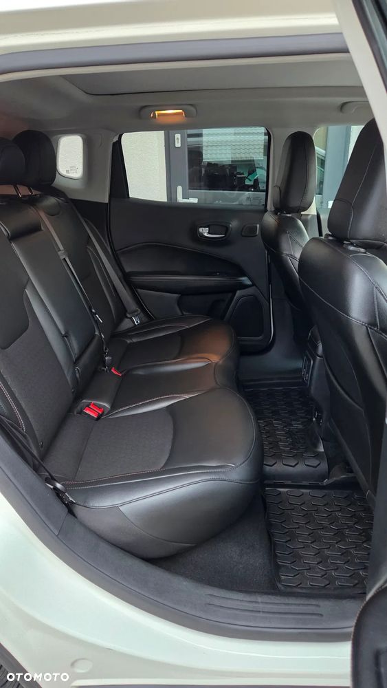 Jeep Compass 2.4I 4x4 Automatik Limited - 27