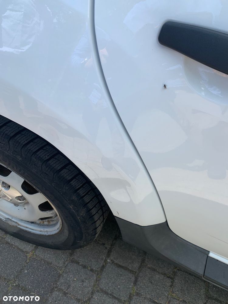 Dacia Duster 1.6 - 6