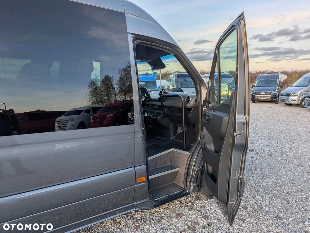 Mercedes-Benz Sprinter 519 - 15