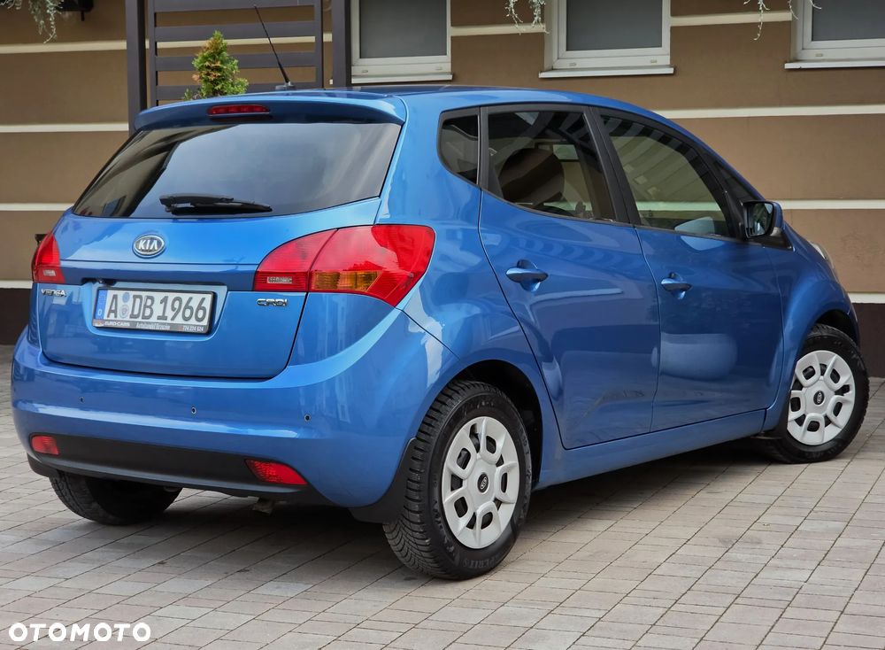 Kia Venga 1.4 CRDi 90 Attract - 31