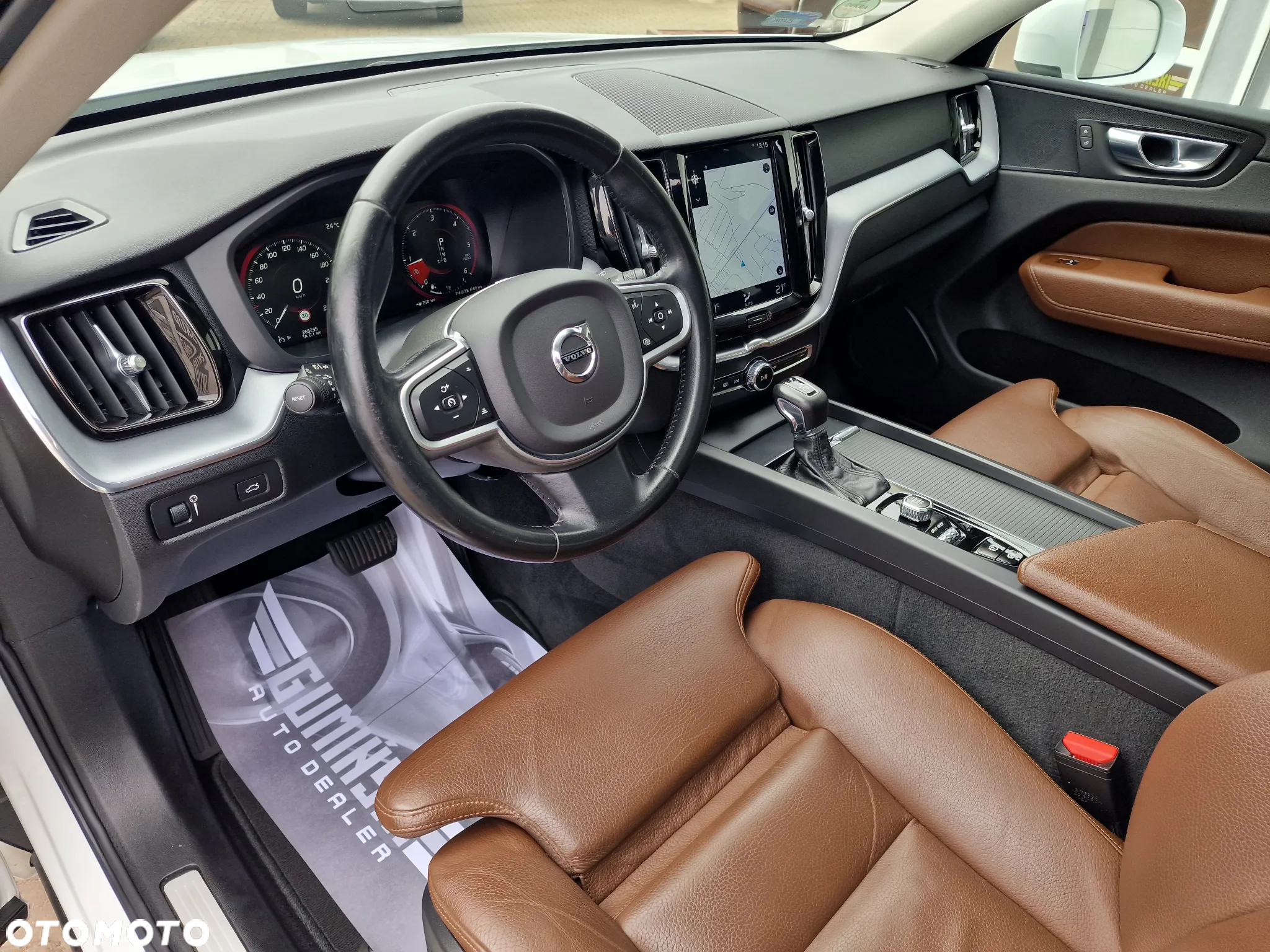 Volvo XC 60 - 22