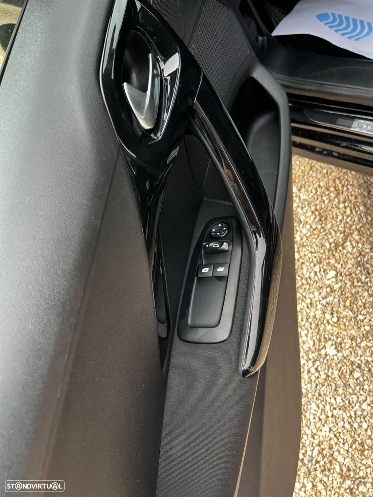 Peugeot 208 1.2 PureTech Style - 4