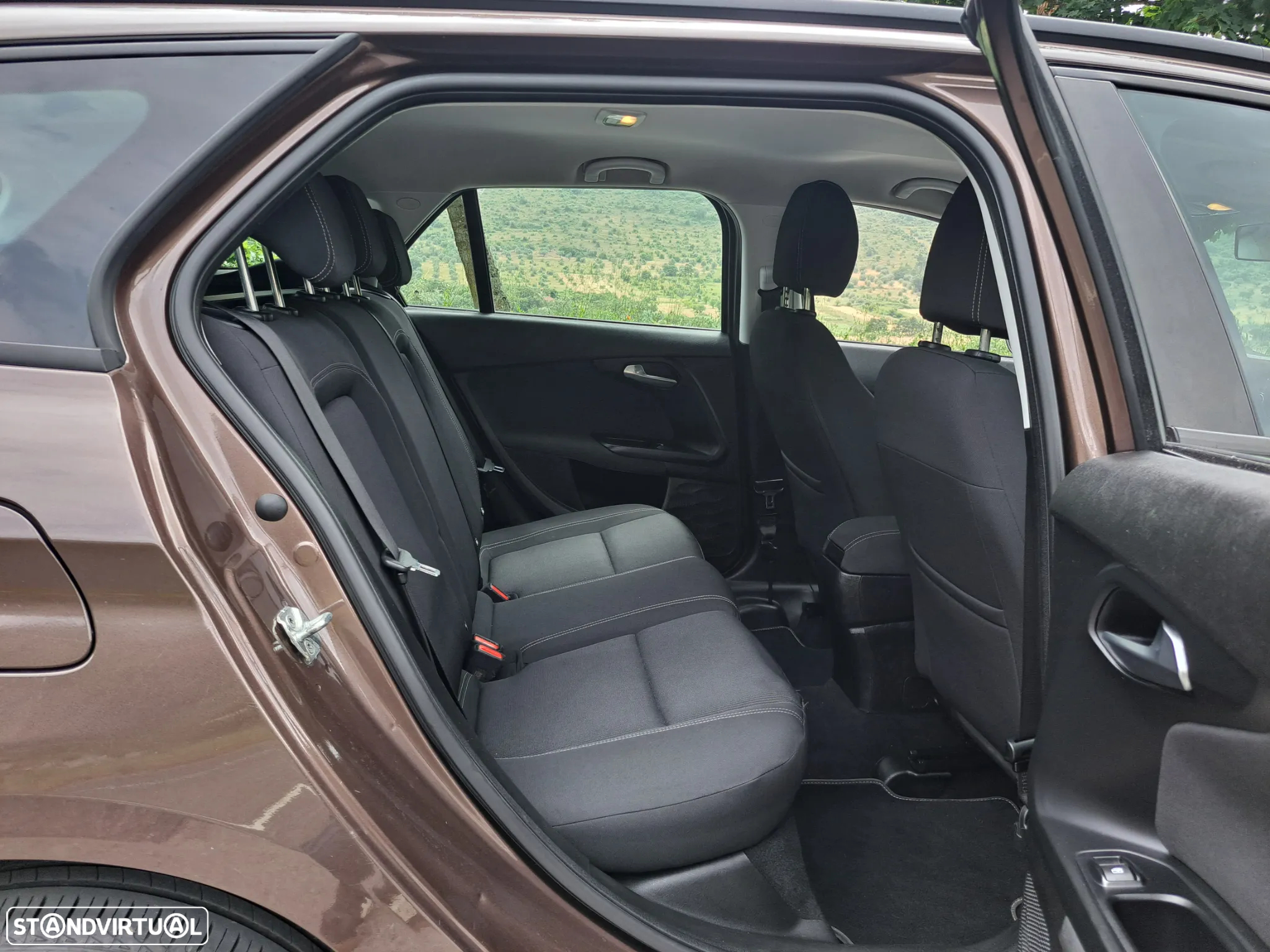 Fiat Tipo Station Wagon 1.3 M-Jet Lounge J17 - 24