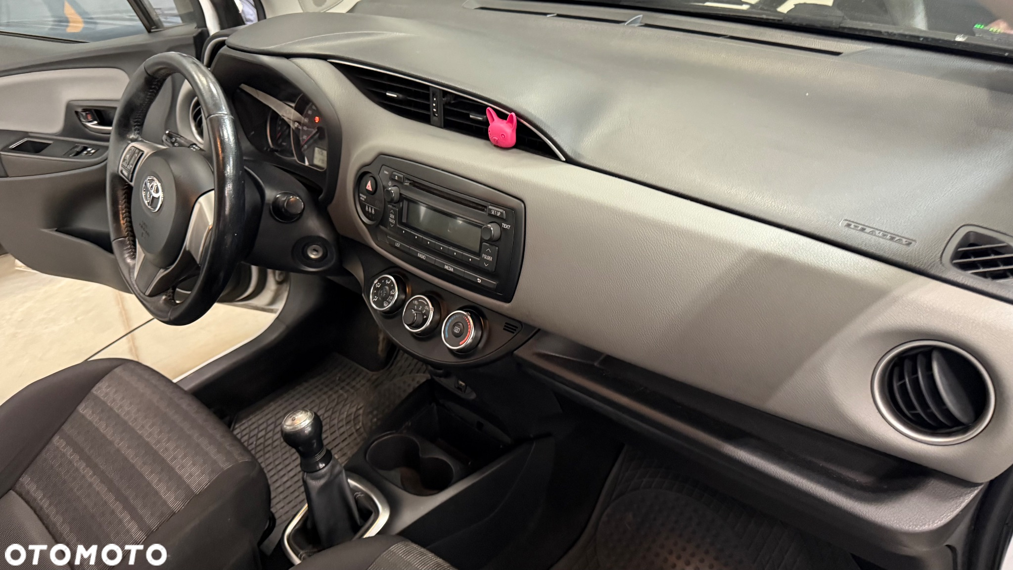 Toyota Yaris 1.0 Active EU6 - 29