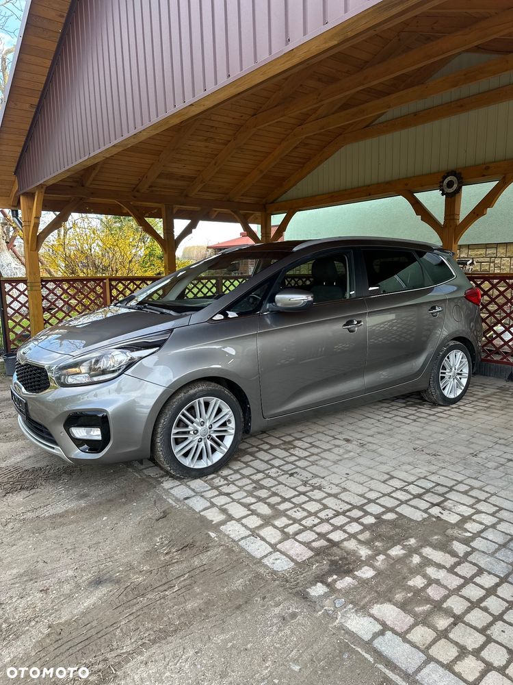 Kia Carens 1.7 CRDi M 7os EU6 - 9