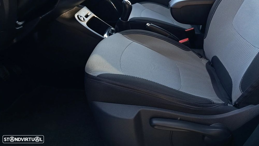 Renault Captur 0.9 TCE Exclusive - 17