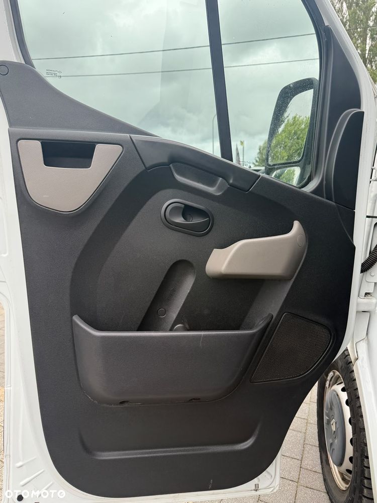 Renault Master - 10