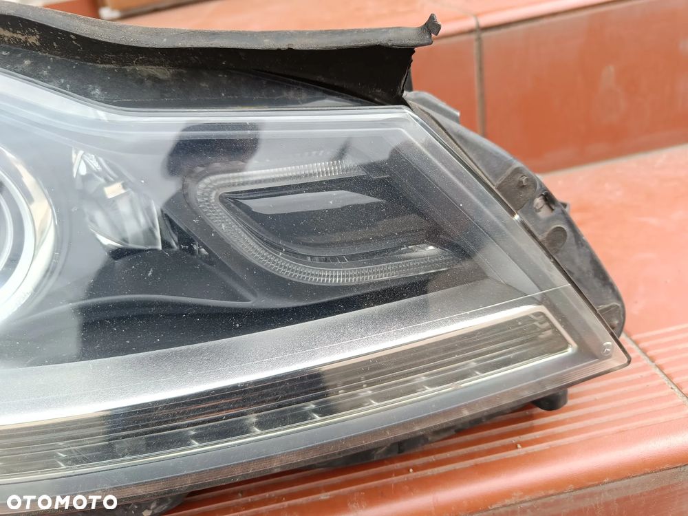 MERCEDES W204 Coupe Lift Lampa Xenon Skrętny ILS Prawa Lewa Przód Przednia - 13