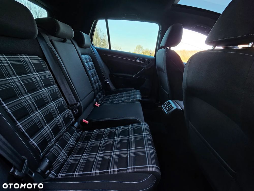 Volkswagen Golf GTD BlueMotion Technology - 34