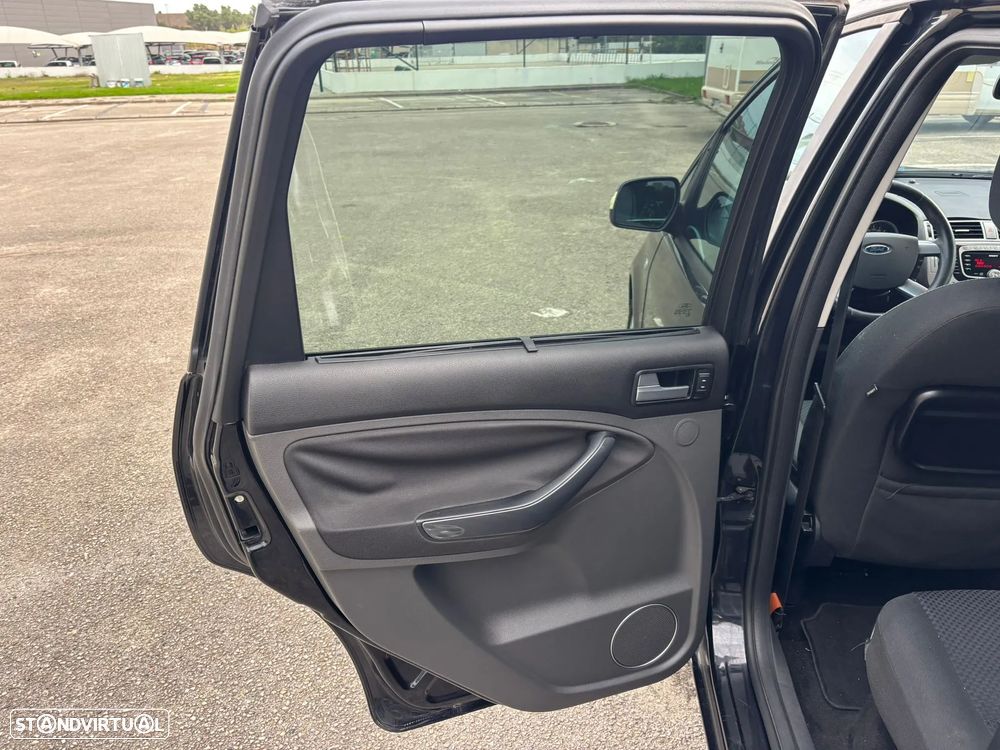 Ford C-Max 1.6 TDCi Titanium - 31