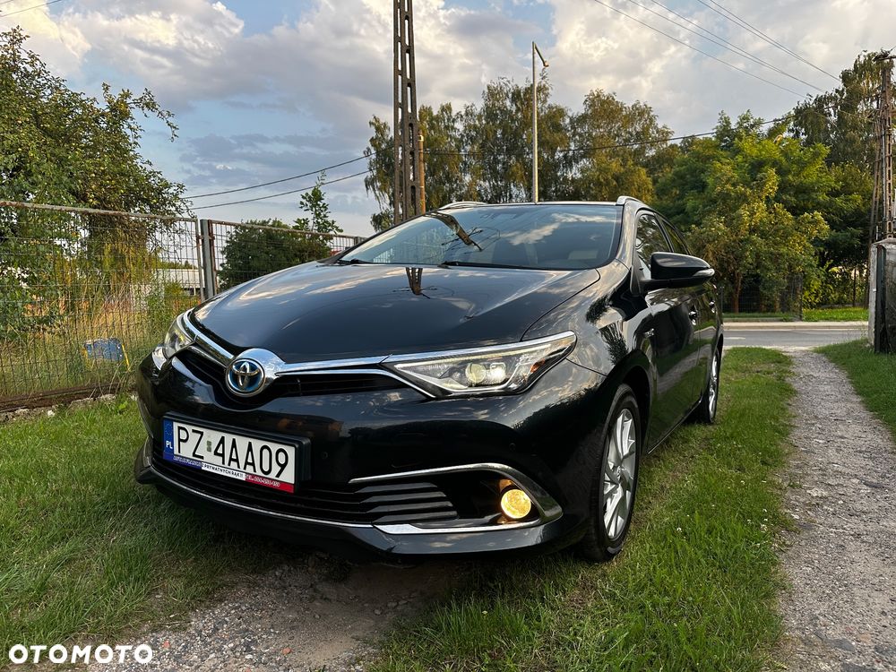 Toyota Auris - 1