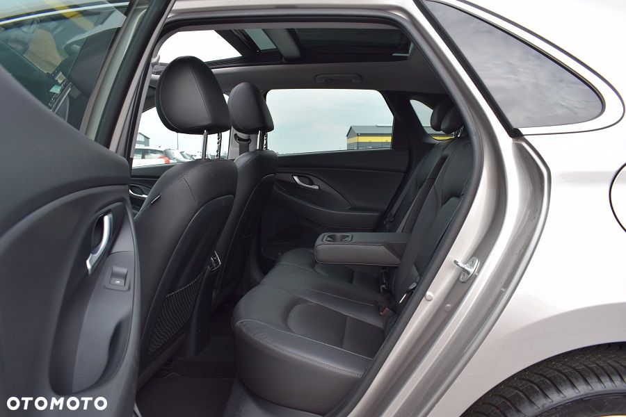 Hyundai i30 1.4 T-GDI DCT Passion Plus - 8