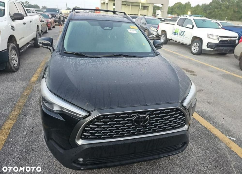 Toyota Corolla Cross - 3