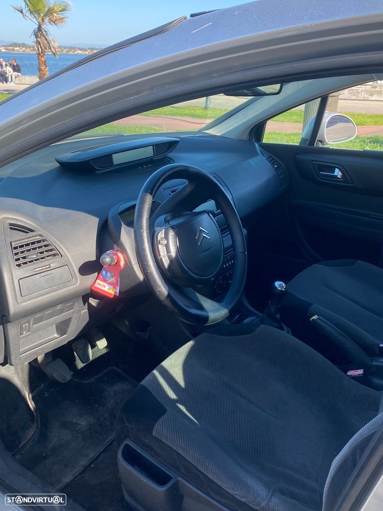 Citroën C4 1.6 HDi SX - 6